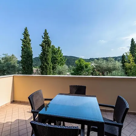 Apartman Kastel's House *