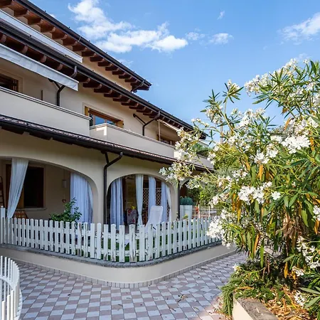 Kastel's House