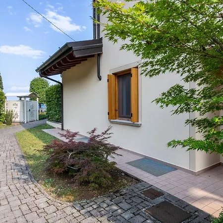 Apartment Kastel's House Roe